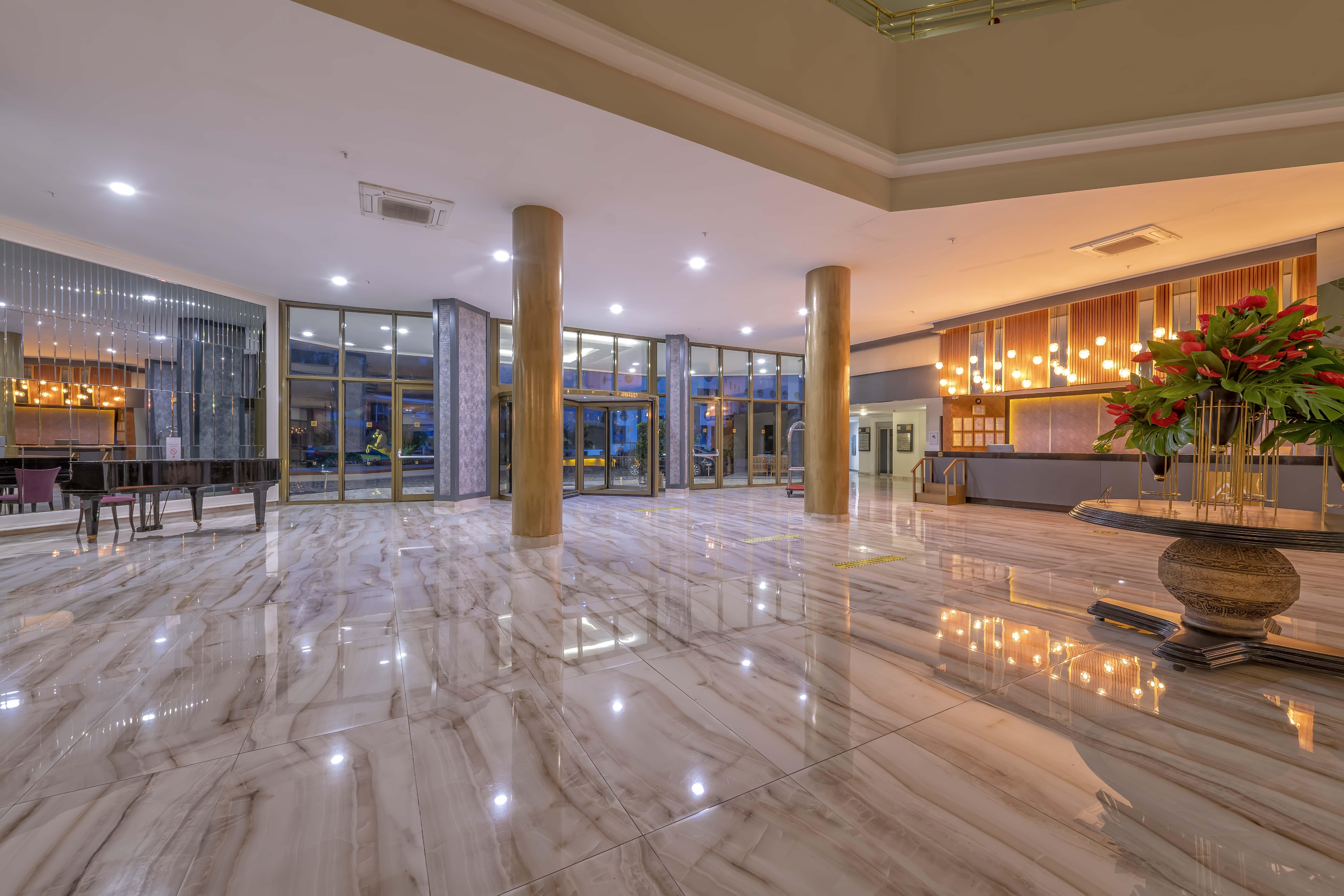 อาร์มาส ซาไรย์ รีเจนซี Hotel ซีเด ภายนอก รูปภาพ